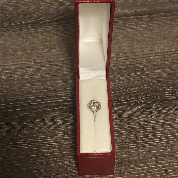 Silver Ring - Picture 6 of 8